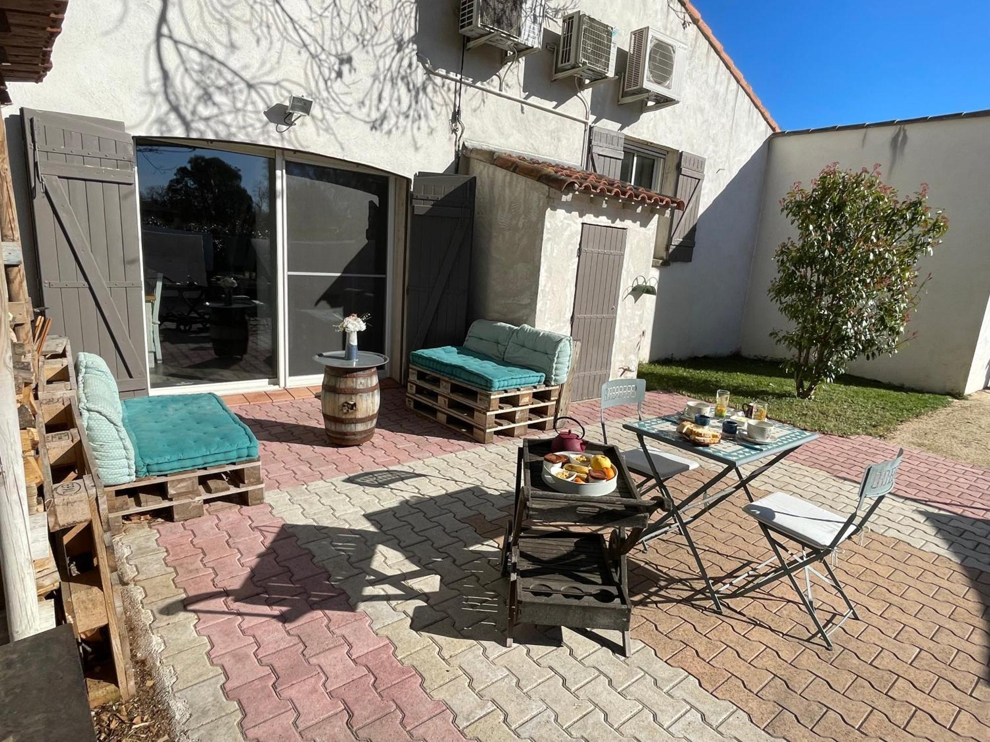 Arles Campagne Location "La Campagn'Arles" Bed & Breakfast Екстериор снимка